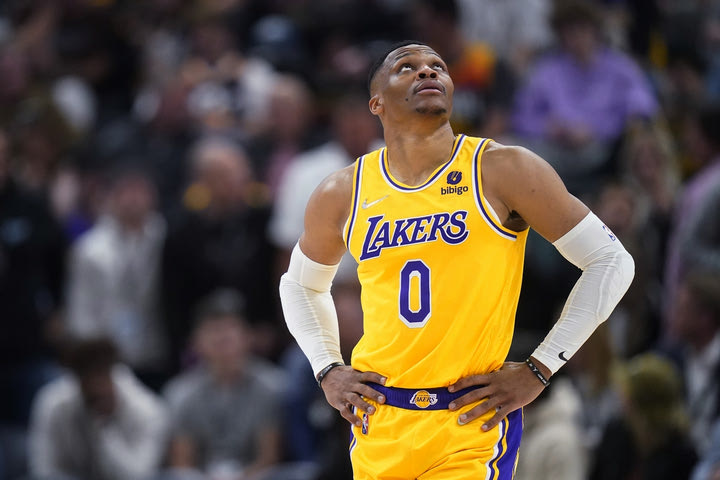 NBA, Γουέστμπρουκ: Τέσσερις ομάδες τον περιμένουν αν μείνει ελεύθερος από τους Τζαζ