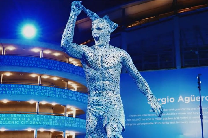 Μάντσεστερ Σίτι: Έγιναν τα αποκαλυπτήρια στο εντυπωσιακό άγαλμα του Αγκουέρο