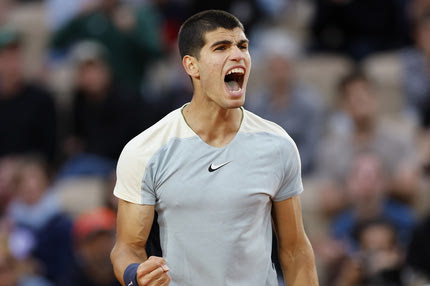 Αλκαράθ – Σαποβάλοφ 3-0: Εκπληκτικός ο Ισπανός πήρε άνετη πρόκριση στον 4ο γύρο του Roland Garros