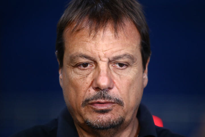 Αταμάν: “Η EuroLeague είναι πολύ σκληρή, πρέπει να ξεχάσουμε άμεσα την ήττα από τη Φενέρ”