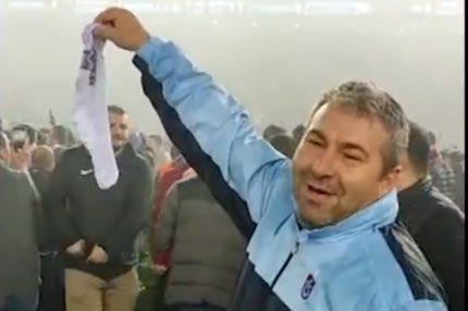 Οπαδός της Τράμπζονσπορ πήρε την κάλτσα του Μπακασέτα και την έκανε κορνίζα