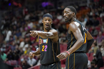 NBA, τα αποτελέσματα της βραδιάς: Οι Χιτ λύγισαν τους Πέισερς με σούπερ Αντεμπάγιο