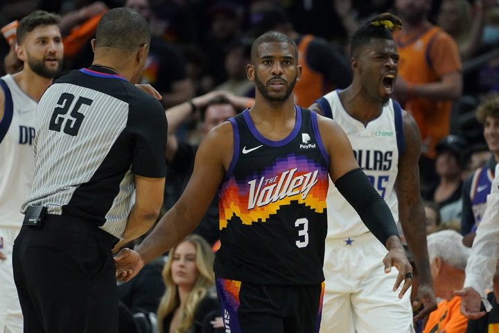NBA, έξαλλος ο Κρις Πολ: “Οι παίκτες τρώνε πρόστιμο αν πουν κάτι σε οπαδούς, αλλά αυτοί ακουμπάνε τις οικογένειές μας, γαμ… τα”