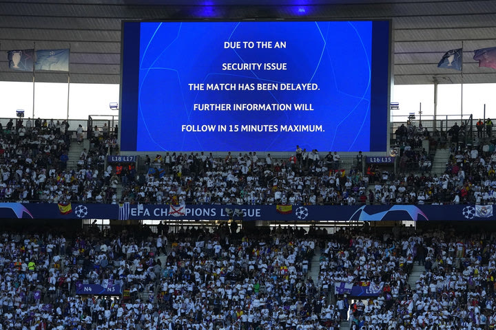 Τελικός Champions League 2022: Καθυστέρηση στη σέντρα του Λίβερπουλ – Ρεάλ Μαδρίτης