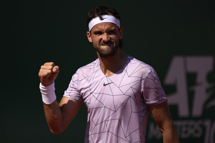 Madrid Open: Ο Ντιμιτρόφ νίκησε τον Σβάρτσμαν και περιμένει τον Τσιτσιπά