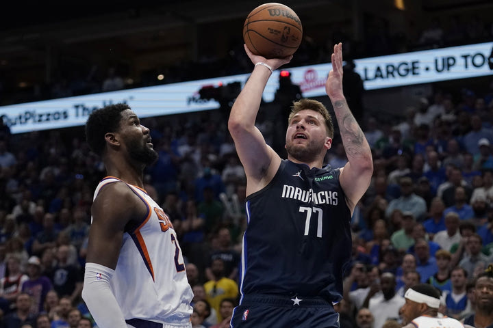 NBA, Μάβερικς – Σανς 113-86: Ο Ντόντσιτς διέλυσε το Φοίνιξ και έστειλε την σειρά σε Game 7