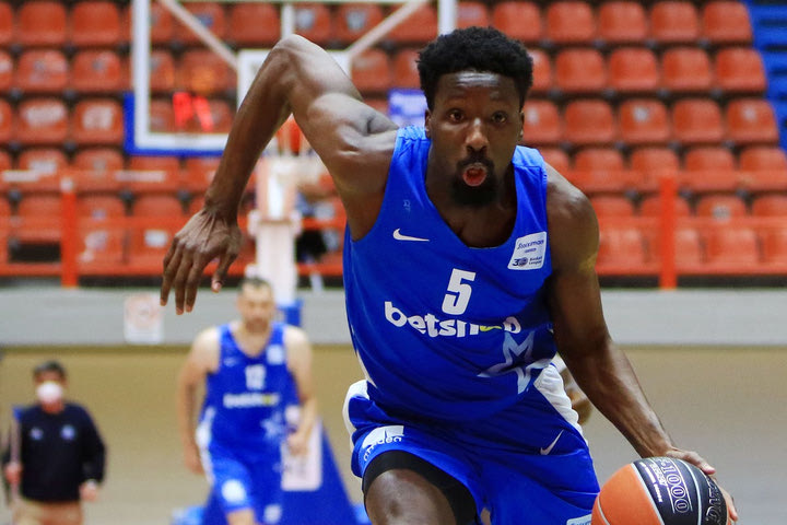 Ιωνικός: Το triple-double του Χάμιλτον κόντρα στην Λάρισα, ήταν υπεύθυνος για 48 από τους 84 πόντους της ομάδας του