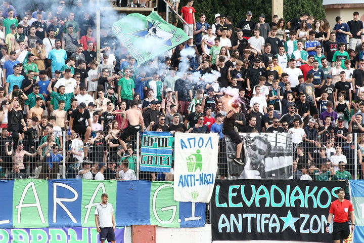 Οι πανηγυρισμοί των παικτών του Λεβαδειακού στο φινάλε του αγώνα με τη Βέροια