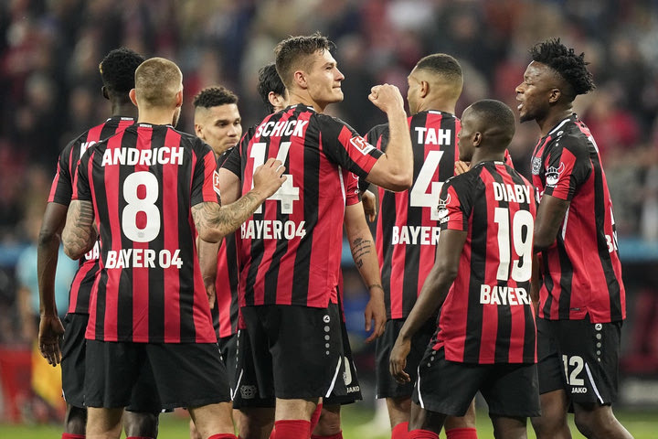 Bundesliga: Η Λεβερκούζεν προκρίθηκε στο Champions League, μαίνεται η μάχη για το 4ο εισιτήριο