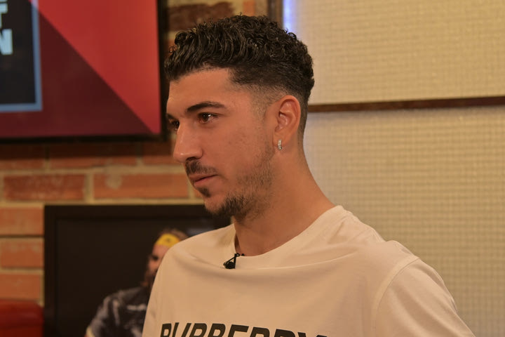 Show Must Go On με τον Παντελή Διαμαντόπουλο