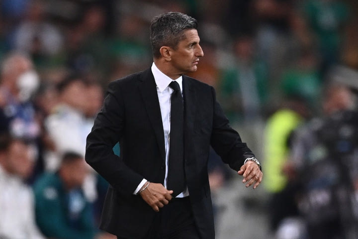 Λουτσέσκου: “Πέναλτι-εφεύρεση έκρινε τον τελικό”