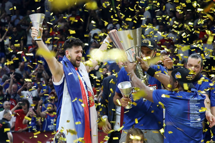 Final Four 2022: Αναντολού Εφές όπως Παναθηναϊκός, πήρε το τρόπαιο με συνολικό +4 σε ημιτελικό και τελικό