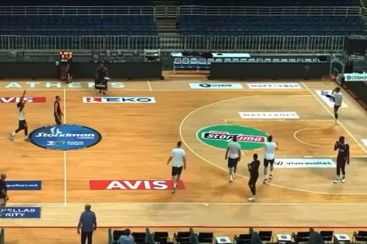 Παναθηναϊκός: Ο Νεμάνια Νέντοβιτς σκόραρε στην προπόνηση με… ποδοσφαιρικό σουτ από τη μία μπασκέτα στην άλλη