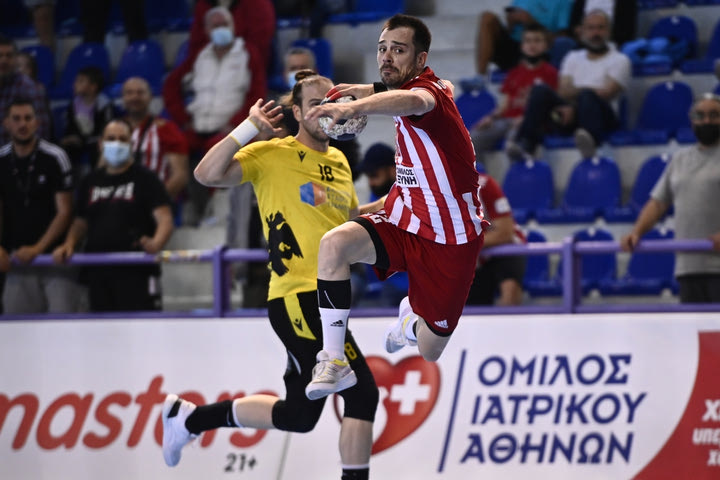 LIVE: Ολυμπιακός – ΑΕΚ