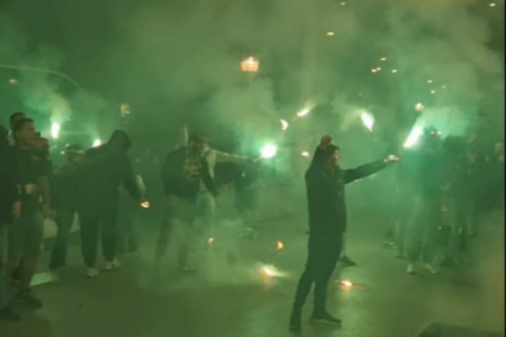 Παναθηναϊκός: Πάνω από 200 οπαδοί αποθέωσαν την ομάδα πριν από τον τελικό