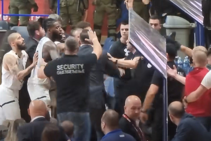 Η ένταση στο φινάλε του Ερυθρός Αστέρας – Παρτίζαν