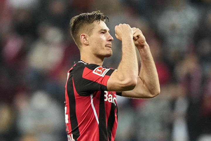 Bundesliga: Πεντάρα και 50 ματς αήττητη η Λεβερκούζεν, ξανά στη δεύτερη θέση η Μπάγερν