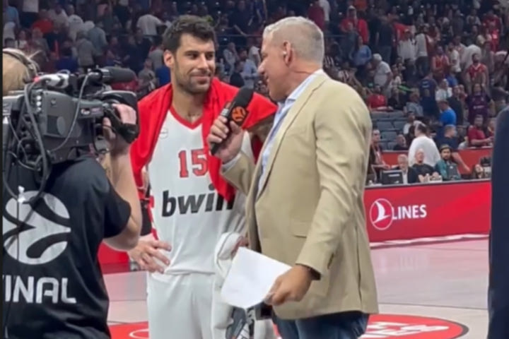 Final Four 2022, Ολυμπιακός: Το “σας αγαπώ πολύ” του Πρίντεζη στην flash interview και η αποθέωση από τον κόσμο
