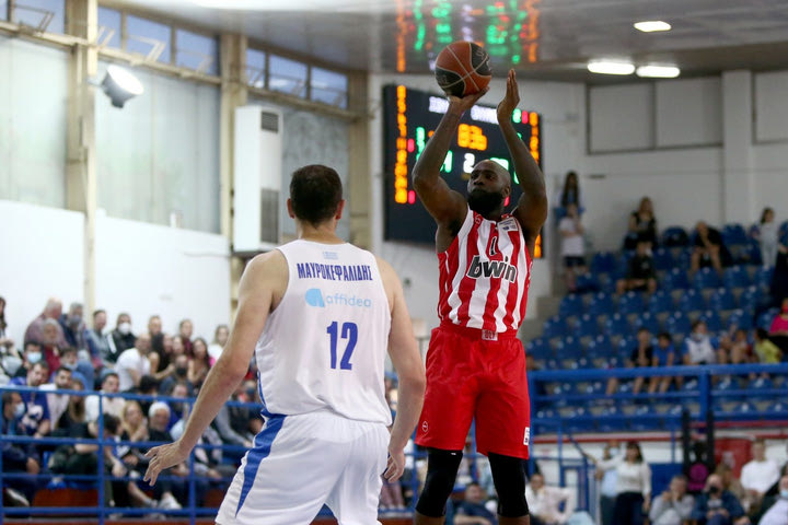 Η βαθμολογία στη Stoiximan Basket League μετά από τη νίκη του Ολυμπιακού επί του Ιωνικού