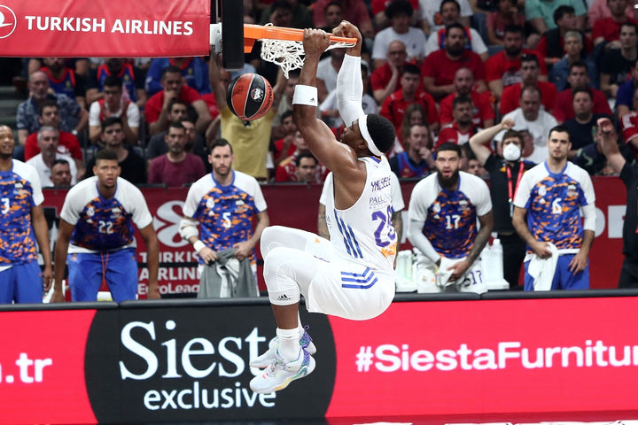 Final Four 2022, Μπαρτσελόνα – Ρεάλ Μαδρίτης 83-86: Η “Βασίλισσα”  στον δρόμο για το ενδέκατο τρόπαιο