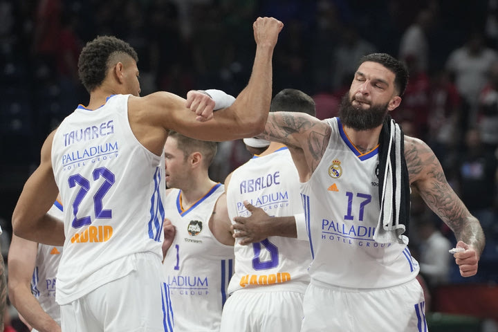 Η Ρεάλ Μαδρίτης στους τελικούς της Liga Endesa με σκούπα επί της Μπασκόνια