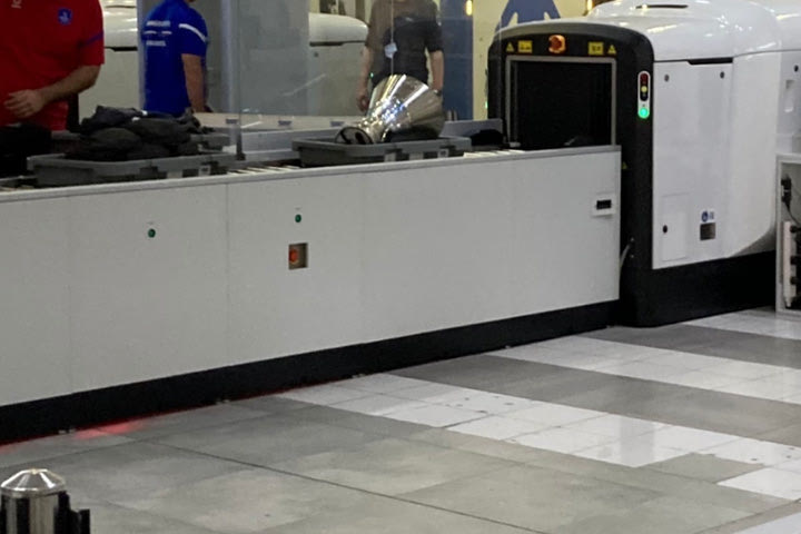 Final Four 2022, Αναντολού Εφές: Πέρασε το τρόπαιο από… έλεγχο στο αεροδρόμιο του Βελιγραδίου