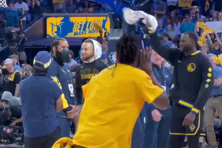 NBA: Οι φίλαθλοι των Γκρίζλις τρόλαραν τον Κάρι τραγουδώντας “Whoop that trick”