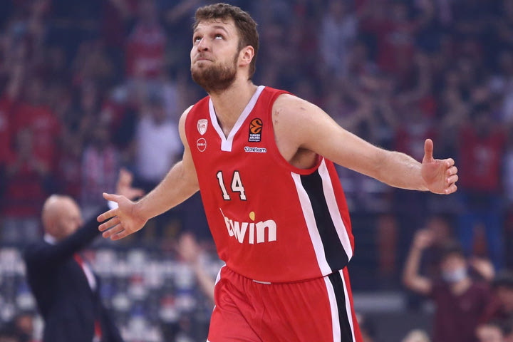 EuroLeague: Ο Βεζένκοβ ήταν τρίτος σε ψήφους για το βραβείο του MVP