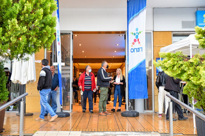 Το ΣΚΡΑΤΣ ταξίδεψε στην Καστοριά – Διασκέδαση, παιχνίδι και εκπλήξεις σε κατάστημα ΟΠΑΠ στο κέντρο της πόλης
