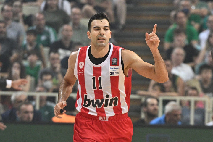Παναθηναϊκός – Ολυμπιακός 72-78: Άλωσε ξανά το ΟΑΚΑ, έκανε το 2-0 και έκλεισε το μάτι στον τίτλο
