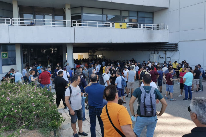 ΑΕΚ: Από τις 5 το πρωί στην ουρά χιλιάδες φίλοι της Ένωσης για την πρώτη ημέρα των διαρκείας