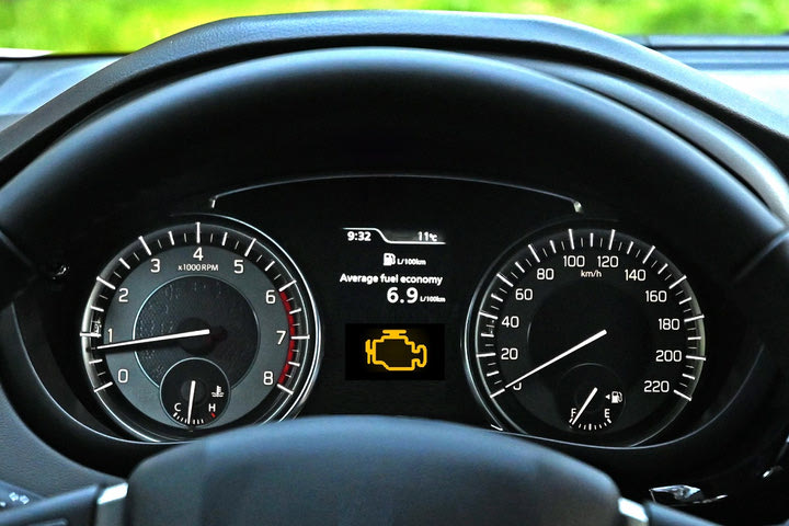 Τι κάνω όταν ανάψει το λαμπάκι του κινητήρα από νοθευμένο καύσιμο