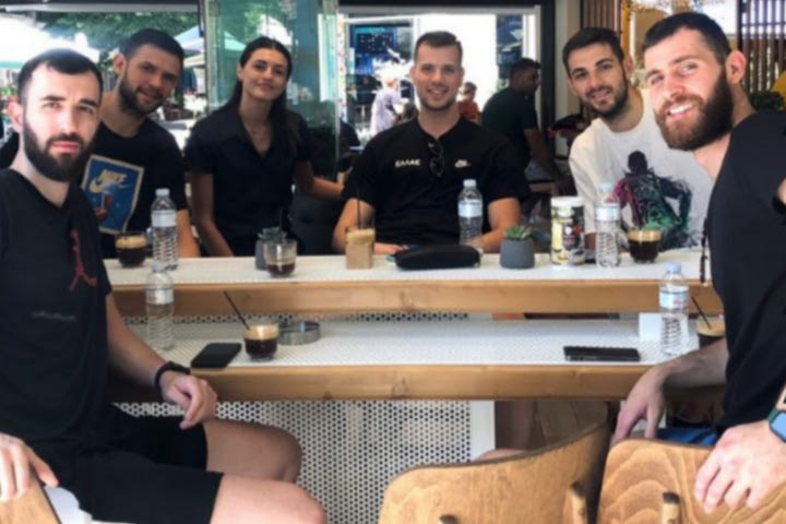Εθνική Μπάσκετ: Οι διεθνείς στην καφετέρια του… Σπανούλη στη Λάρισα