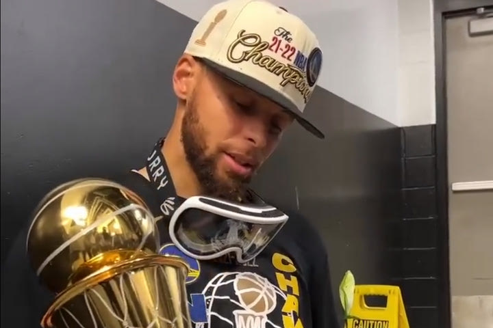 Συγκλονιστικός Κάρι: “Κράτα χαμηλά το κεφάλι και δούλεψε σκληρά, αυτό είναι το μήνυμα”