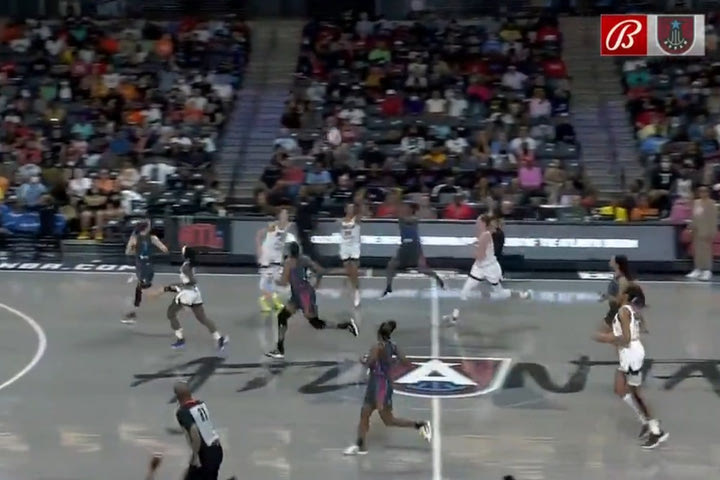 WNBA: Η Έρικα Γουίλερ έβαλε απίθανο buzzer beater από το κέντρο