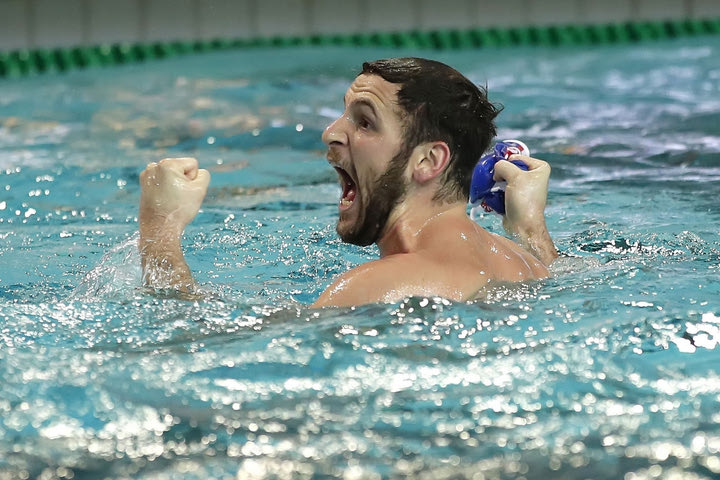 Ο Ντίνος Γενηδουνιάς στο SPORT24: “Θέλουμε να συνεχίσουμε έτσι και να παλέψουμε για τον τελικό”