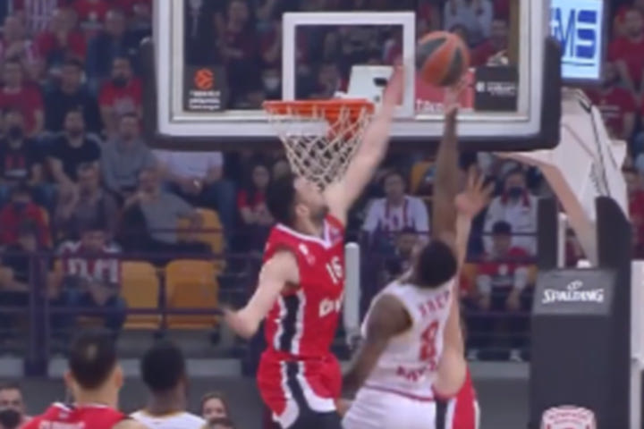 EuroLeague: Με Παπανικολάου και Χάινς στην κορυφή οι καλύτερες τάπες της σεζόν