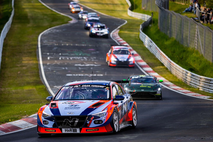Η Hyundai Motorsport έκανε το 1-2 στην κατηγορία ΤCR στις 24 Ώρες του Νίρμπουργκρινγκ