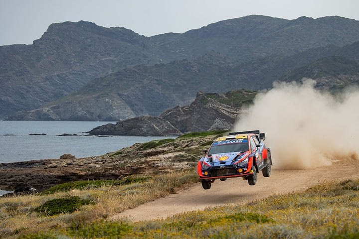 Ράλι Σαρδηνίας: Ο Οττ Τάνακ και η Hyundai επέστρεψαν στις νίκες
