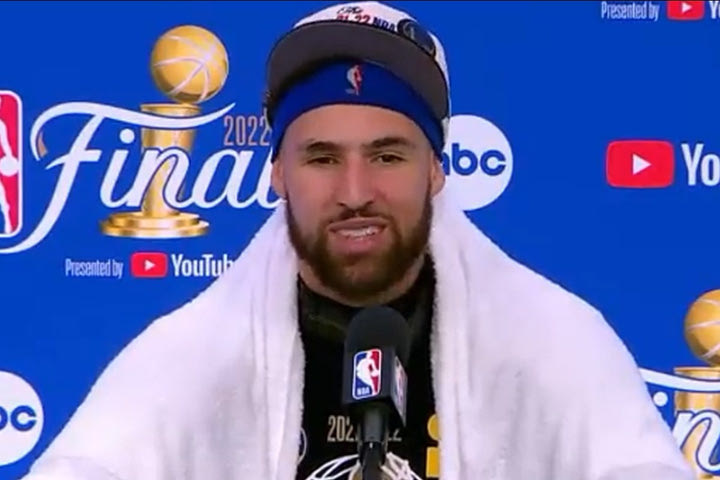 NBA Finals: Ο Κλέι Τόμπσον αποκάλεσε “βλάκα” και “κλόουν” τον Τζάρεν Τζάκσον των Γκρίζλις για ένα παλαιότερο tweet