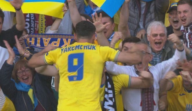 Ο Γιάρεμτσουκ με κεφαλιά έκανε το 2-0 για την Ουκρανία κόντρα στην Σκωτία