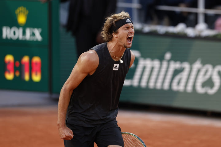 Ο Ζβέρεφ αποκαλύπτει: “Με αναγκάζουν να τρώω – Το φαγητό είναι χάσιμο χρόνου”