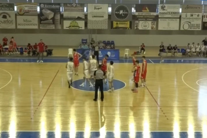 Παγκόσμια πρωτοτυπία: Αγώνας του Πανελληνίου Παίδων άλλαξε γήπεδο στο ημίχρονό του