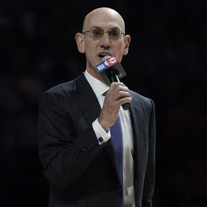 Βόμβα από τον Άνταμ Σίλβερ: "Δεν θέλουμε να ανταγωνιστούμε τη EuroLeague, η καλύτερη λύση θα είναι να πορευθούμε μαζί"