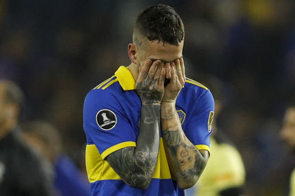 Copa Libertadores: Ο Μπενεντέτο έχασε δύο πέναλτι με την Κορίνθιανς και τού “χάρισαν” κάρτα φιλάθλου