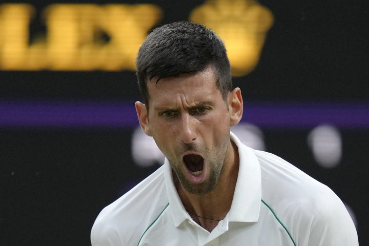 Wimbledon: Ο Τζόκοβιτς αγρίεψε και προκρίθηκε στα προημιτελικά
