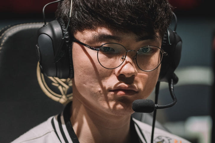 Ο Faker έσπασε ακόμα ένα τεράστιο ρεκόρ του Παγκοσμίου πρωταθλήματος League of Legends