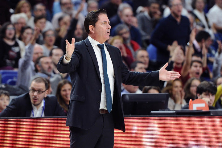 Ο Τσάβι Πασκουάλ κάνει σκέψεις αποχώρησης από την Μπαρτσελόνα