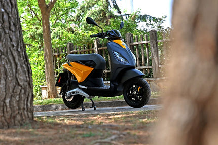 Δοκιμή Piaggio 1: Το ηλεκτρικό σκούτερ που ελίσσεται στην πόλη με απόλυτη ησυχία, μεγάλη ευκολία και οικονομία