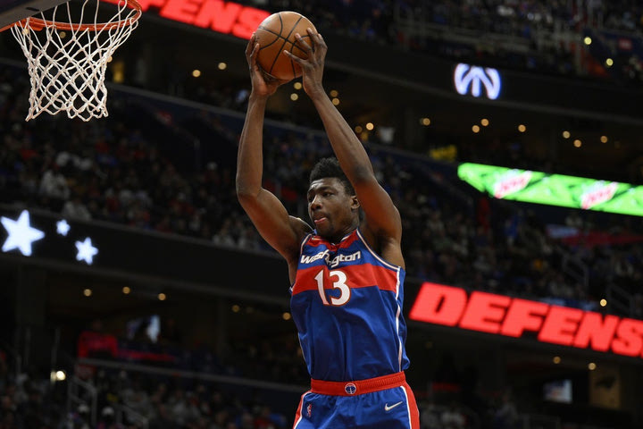 NBA, Λέικερς: Συμφώνησαν με τον Τόμας Μπράιαντ